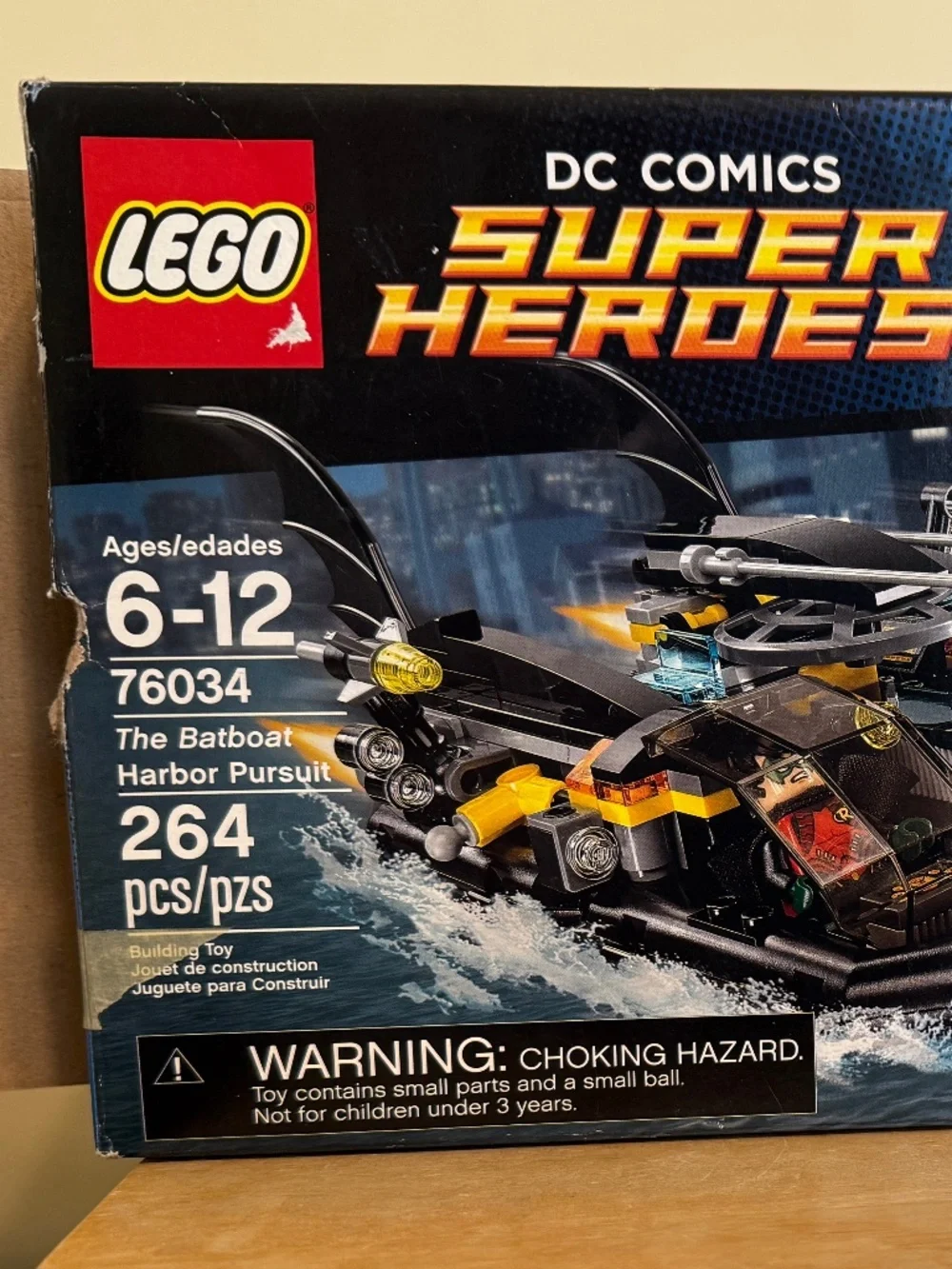 LEGO Super Heroes 76034 The Batboat Harbor Pursuit Building Kit - Picture 8 of 8